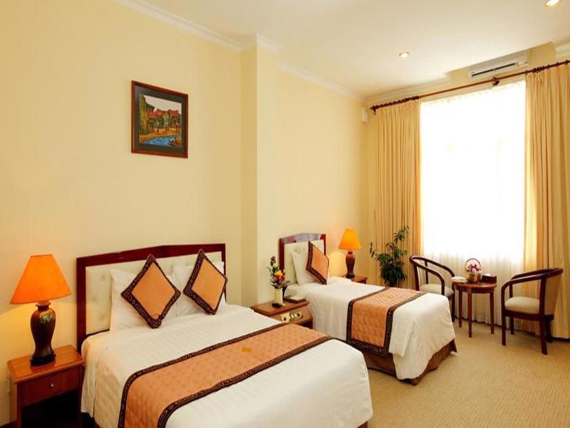 Grand Hotel